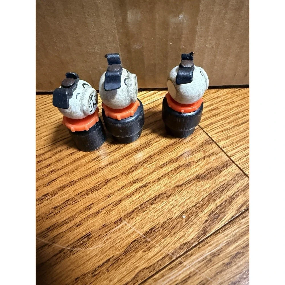 Fisher Price Little People Dog Black White Red Collar Vintage‎ Wood Wooden